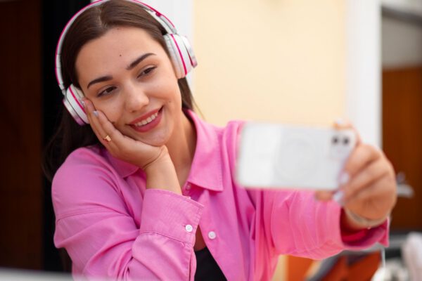10 Best Free Tools to Add Music to Photo Online