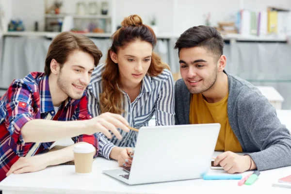 Top 10 Free Alternatives to Kahoot in 2025 to Supercharge Your Learning Space