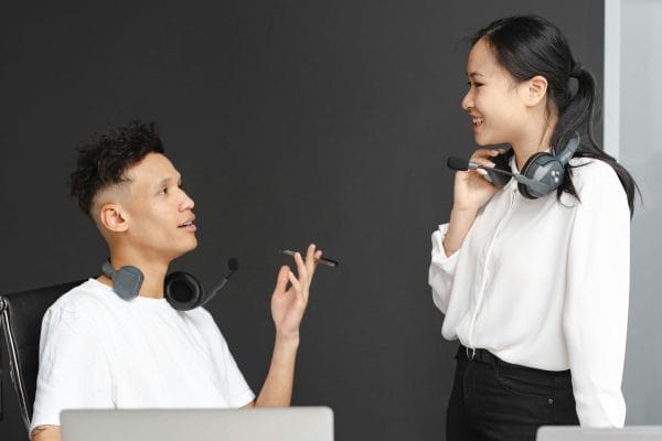 TalkPal vs Duolingo: AI vs Gamified Language Learning